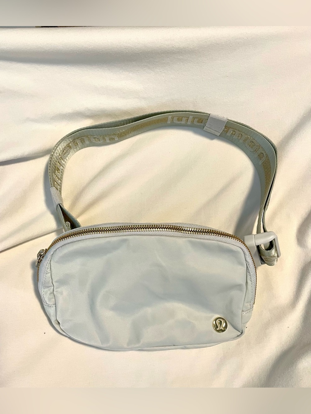 *NWOT* Lululemon City Adventurer Belt~Bag - Dove Gray - Adjustable/Hardware